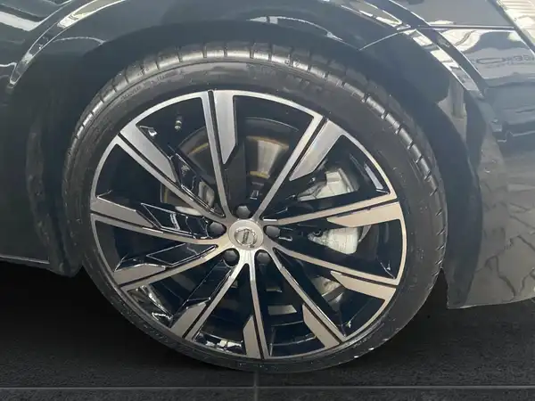 VOLVO S60 (8/18)