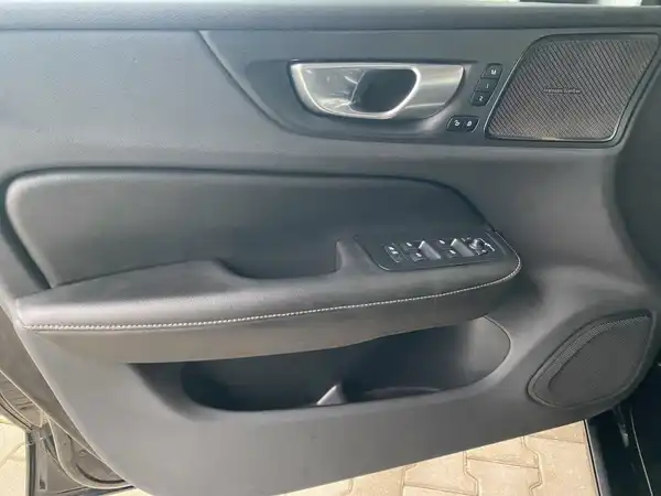 VOLVO S60 (10/18)