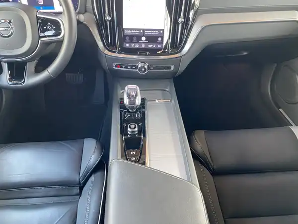 VOLVO S60 (9/22)