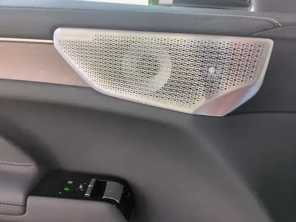 VOLVO S90 (17/19)