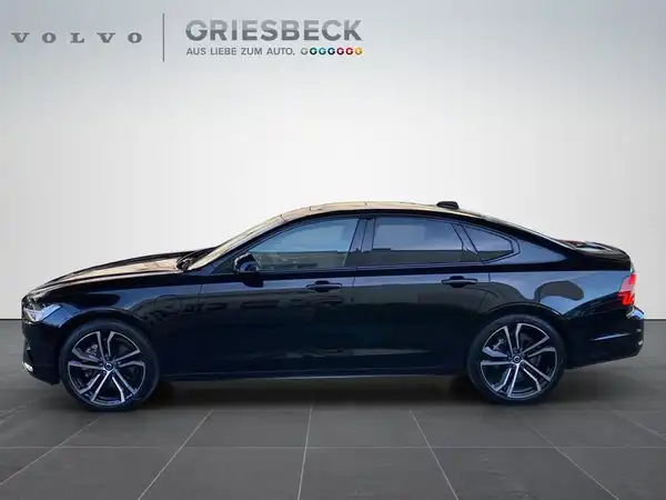 VOLVO S90 (2/23)