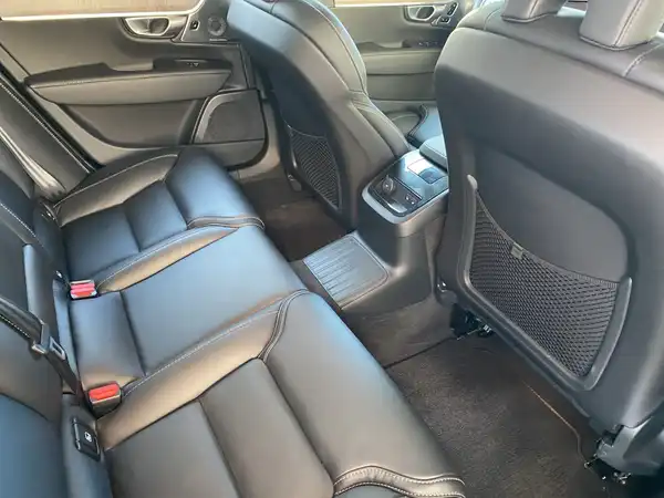 VOLVO S90 (13/23)