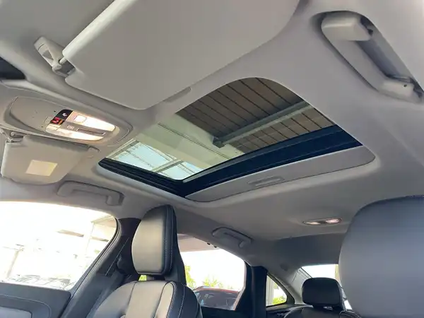 VOLVO S90 (21/23)