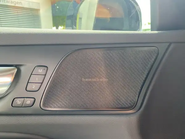 VOLVO V60 (18/20)