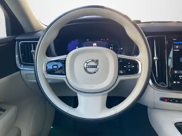 VOLVO V60 (11/23)