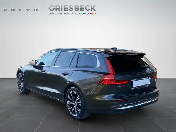 VOLVO V60 (4/23)