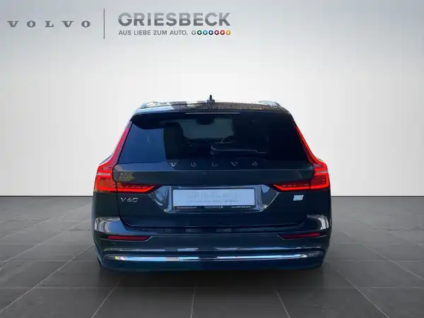 VOLVO V60 (5/23)