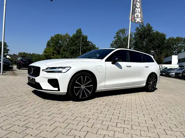 VOLVO V60 (1/28)