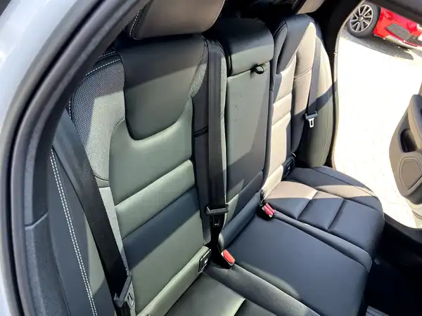 VOLVO V60 (17/28)