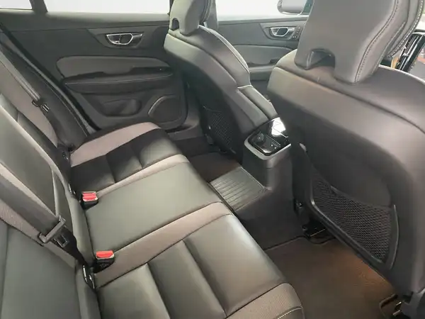 VOLVO V60 (13/22)
