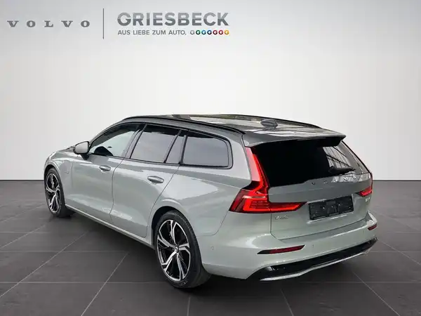VOLVO V60 (3/22)
