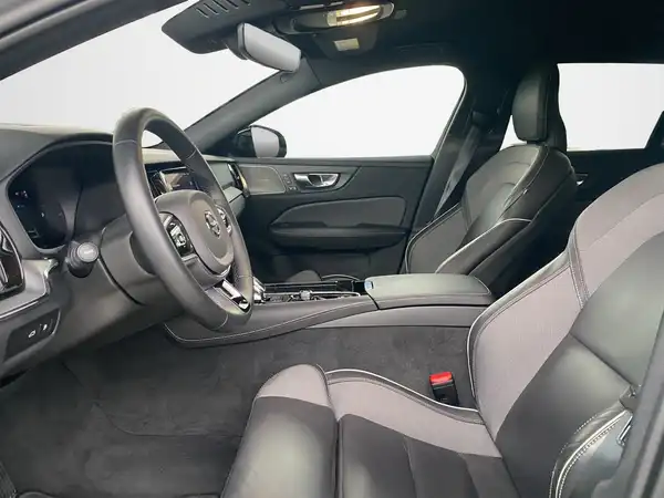 VOLVO V60 (7/22)