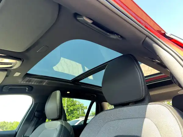 VOLVO V60 (12/28)