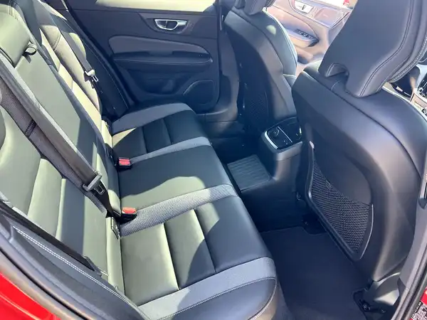 VOLVO V60 (17/28)