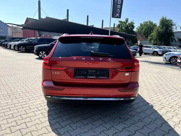 VOLVO V60 (3/28)