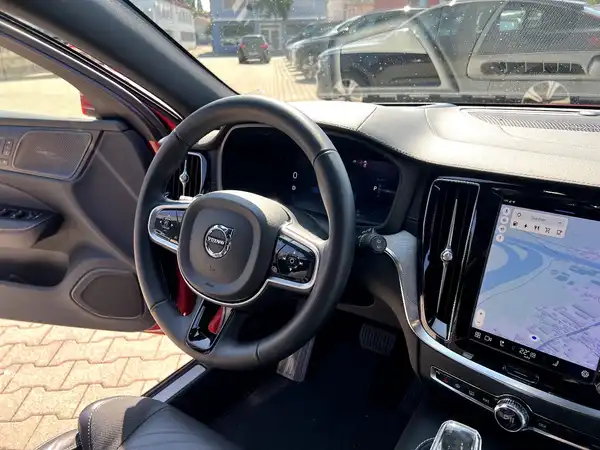 VOLVO V60 (27/28)