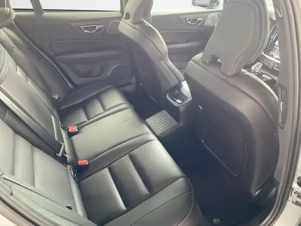 VOLVO V60 (13/23)