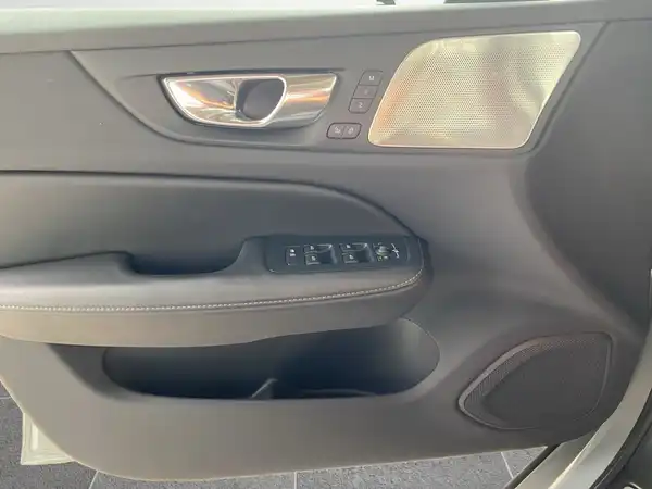 VOLVO V60 (17/23)