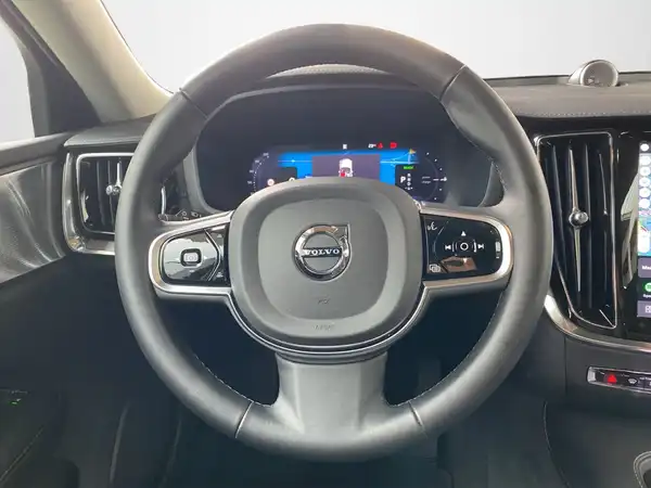 VOLVO V60 (10/23)