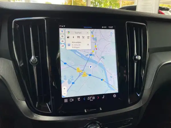 VOLVO V60 (18/20)