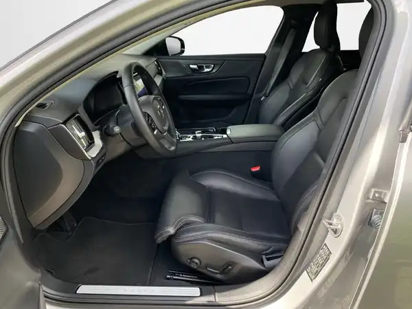 VOLVO V60 (7/20)
