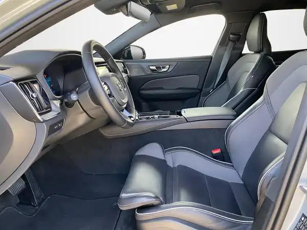 VOLVO V60 (7/22)