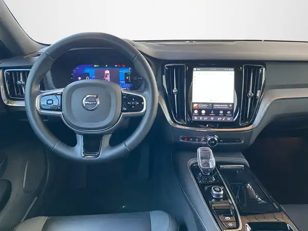 VOLVO V60 (8/22)