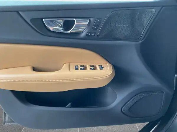 VOLVO V60 (16/22)