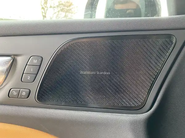 VOLVO V60 (19/22)