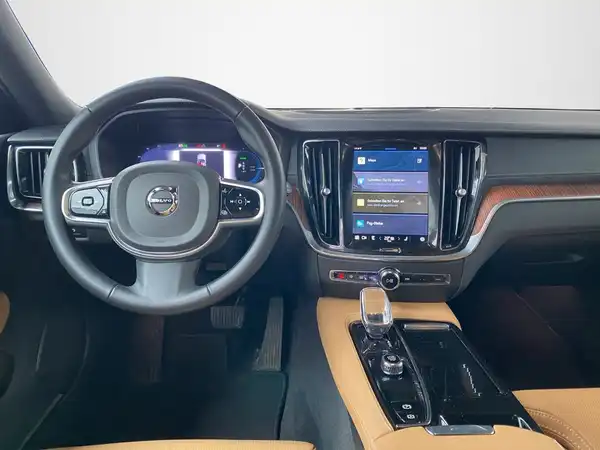 VOLVO V60 (8/22)