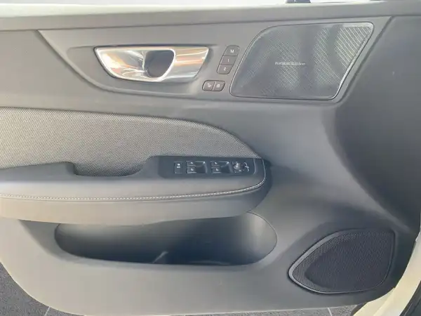 VOLVO V60 (17/22)