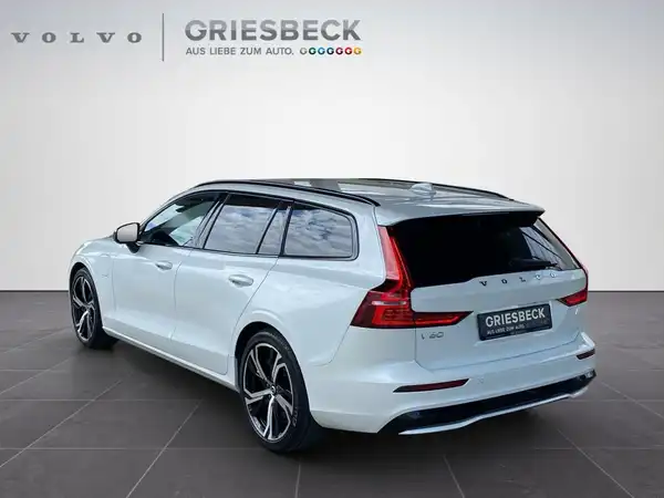 VOLVO V60 (3/22)