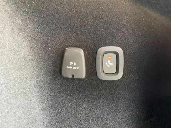 VOLVO V60 (21/22)