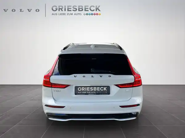 VOLVO V60 (4/22)