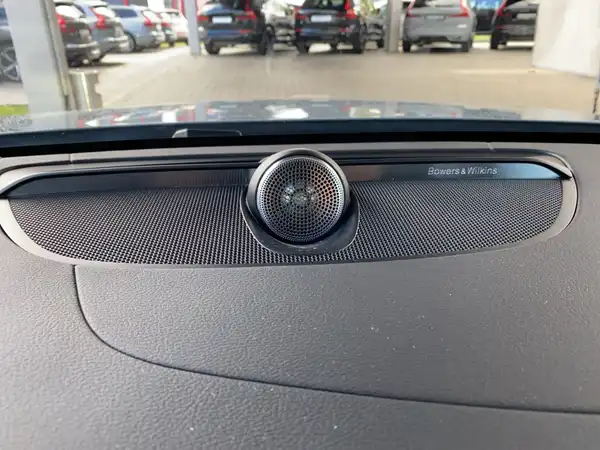 VOLVO V60 (18/22)