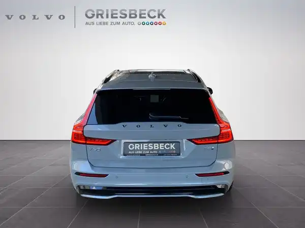 VOLVO V60 (4/22)