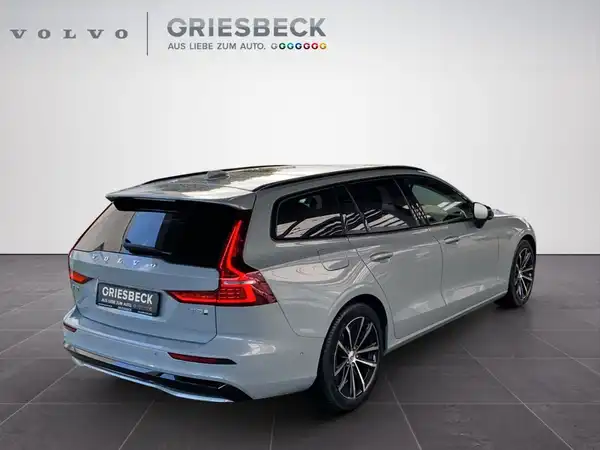 VOLVO V60 (5/22)