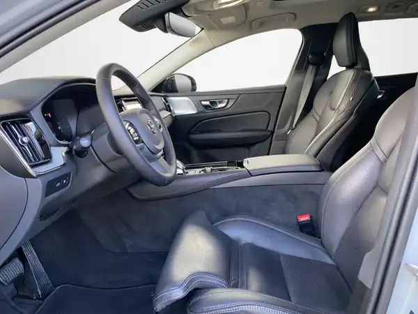 VOLVO V60 (7/22)