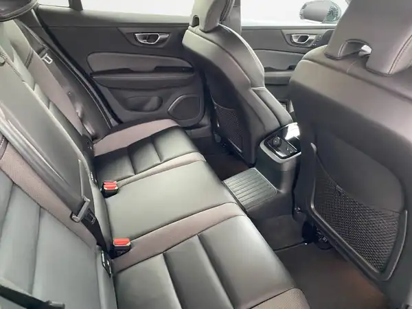 VOLVO V60 (13/21)