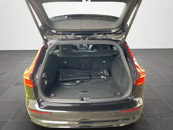 VOLVO V60 (14/22)