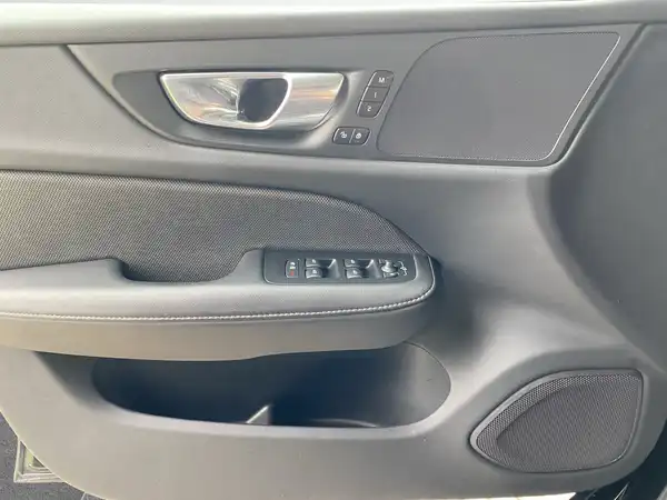 VOLVO V60 (17/22)