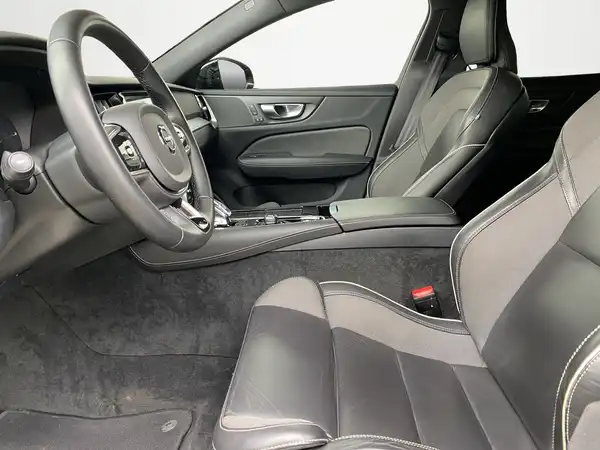 VOLVO V60 (7/22)