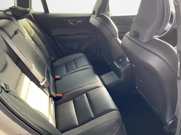 VOLVO V60 (13/22)