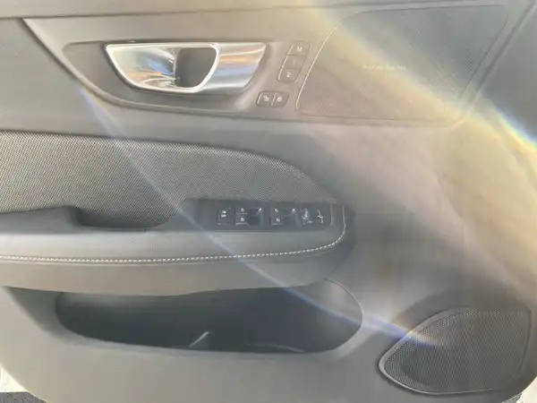 VOLVO V60 (16/22)