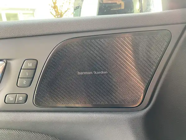 VOLVO V60 (17/22)