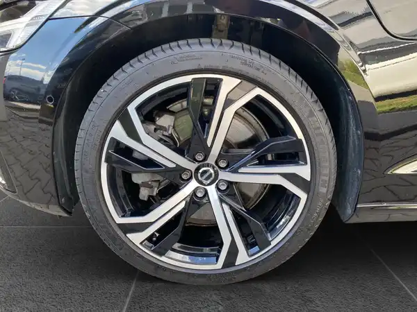 VOLVO V60 (15/22)