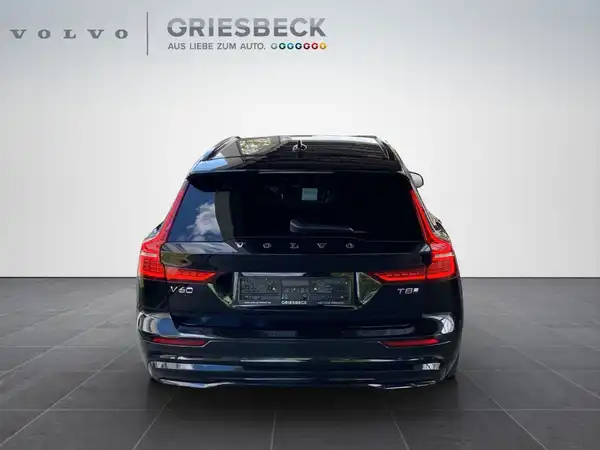 VOLVO V60 (4/22)