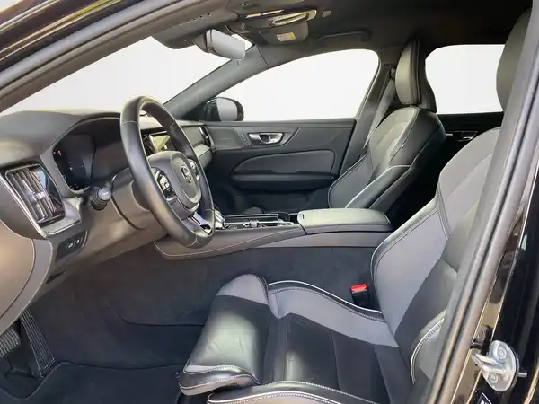 VOLVO V60 (7/22)