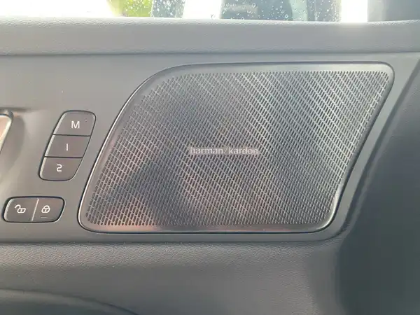 VOLVO V60 (18/21)