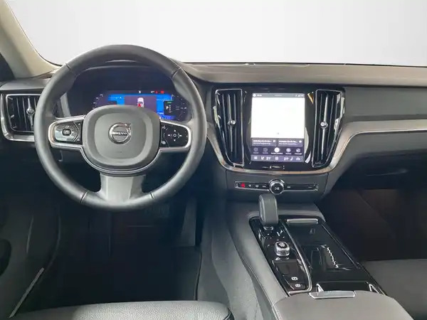 VOLVO V60 (8/21)